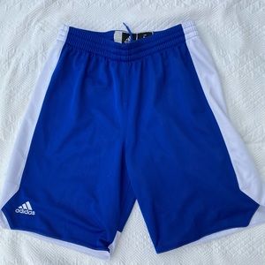 Boys adidas shorts size large ($6 with any bundle!!)